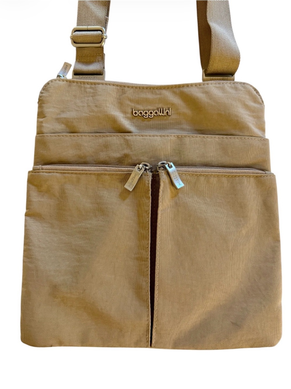 Baggallini Crossbody Adjustable Beige Bag Zip-up Purse Outside Pockets